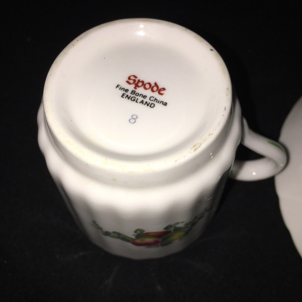 Spode Miniature Cup and Saucer, Fruit Scallop Design with Green Border - Picture 6 of 10